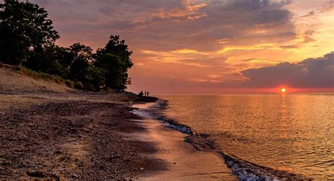 Indiana Dunes State Park – VisitToUSA