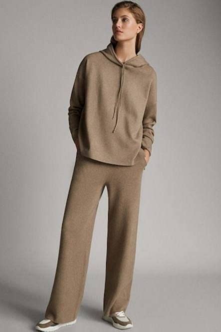 Трикотажный женский костюм | Cape style sweater, Sweater fashion ...