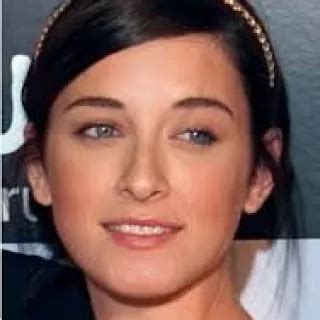 Margo Harshman: Clothes, Outfits, Brands, Style and Looks | Spotern