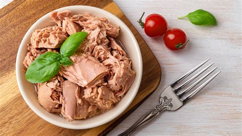 hold   canned tuna cooked  raw