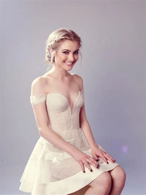 Skyler Samuels | Scrolller