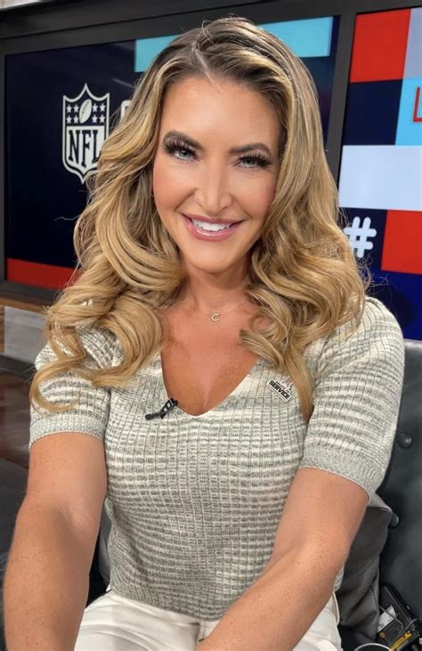 Cynthia Frelund NFL Network : r/HotSportsReporters