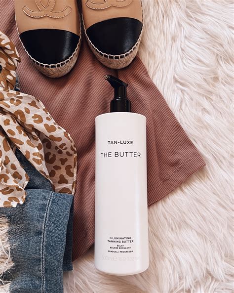 My Favorite Sunless Tanning Products & How I Apply Them Throughout the