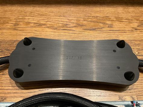 transparent reference  speaker cable ft pair spades high