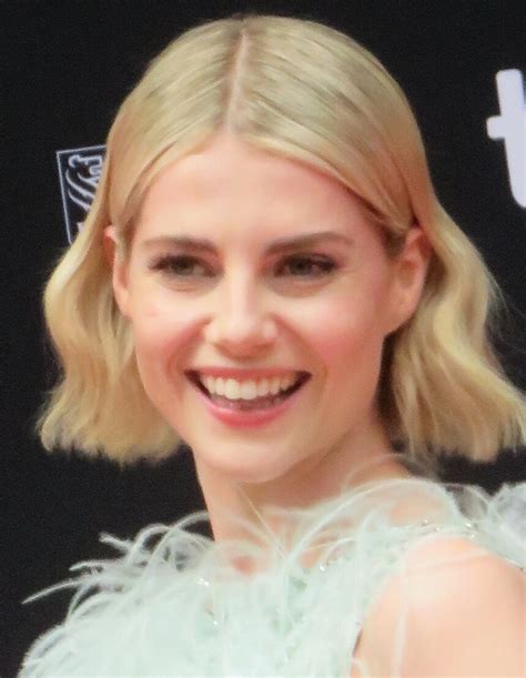 Lucy Boynton - Wikiwand