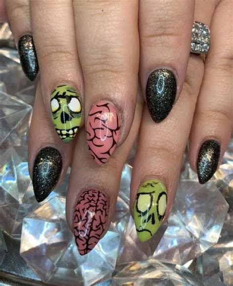 Day 300: Zombies and Brains Nail Art | Zombie nails, Halloween nail art ...