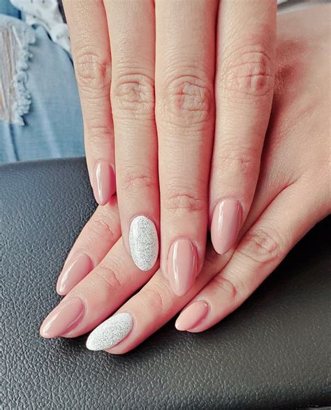 Oval Acrylic Natural Short Nails | Soft Touch