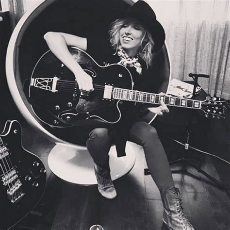 Washburn Guitars