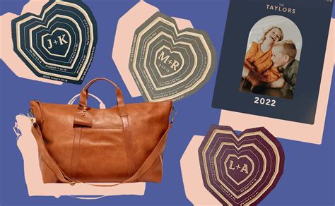 17 Best Anniversary Gifts by Year - Wedding Anniversary Gift Ideas