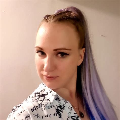 Andrea Knopová – Medium