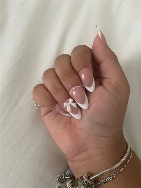 Pin by johanna | nail inspo in 2024 | Pearl nails, Acrylic nails ...