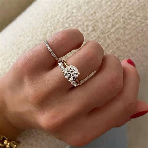 Wedding Bands vs. Wedding Rings vs. Engagement Rings - Whats The ...