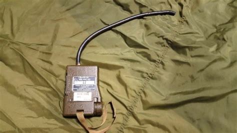 US NAVY AN/PRC-63 Survival Radio