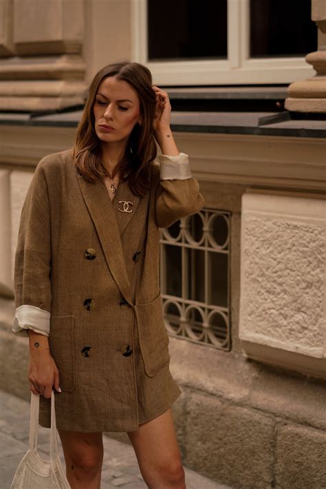 SOMETIMES I DON'T WEAR PANTS: Mein Blazer-Kleid - FASHION EQUALS SCIENCE