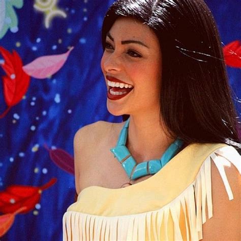 Pocahontas - so gorgeous! | Disney face characters, Disney pocahontas ...