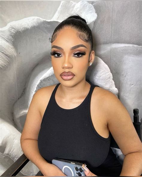 Moya Moya on Instagram: "Get into the Glam 💖 ——————————————— August