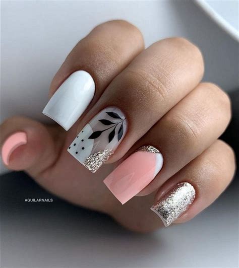 Pin by Margo1211 on Макияж | Short acrylic nails, Subtle nails, Stylish ...