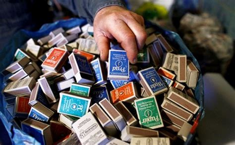 فنان بولندى استخدم 11 مليون عود كبريت لصنع مجسمات فنية - اليوم السابع
