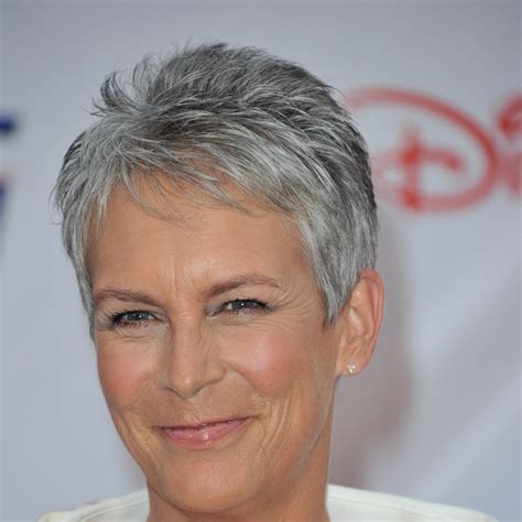 Jamie Lee Curtis Pixie Haircut Replying To @SilkLilly #shorthairstyle