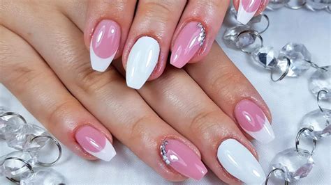 Unhas De Gel Rosa E Branco - Unhas em Gel Rosa para Arrasar com Estilo | UnhasEsmaltes
