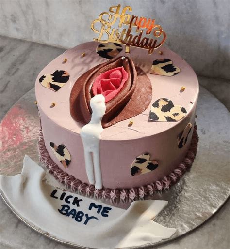 vagina shaped birthday cake  yummycake