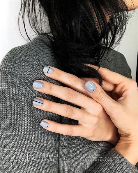 Pin by literallyyyyy ~ on SpLasH :) | Minimal nails, Grey nail polish ...