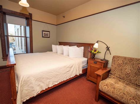 Stay | Midland Railroad Hotel & Restaurant | Wilson