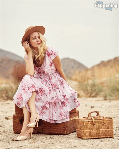 Amy Acker Sexy (3 Photos) | #TheFappening