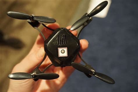 The Palm-Sized Zano Quadcopter Is the Little Drone That Could ...