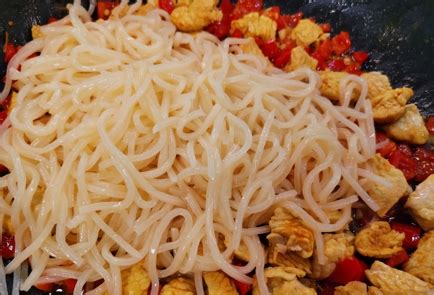 Лапша ширатаки с индейкой, пошаговый рецепт с фотографиями – Китайская ...