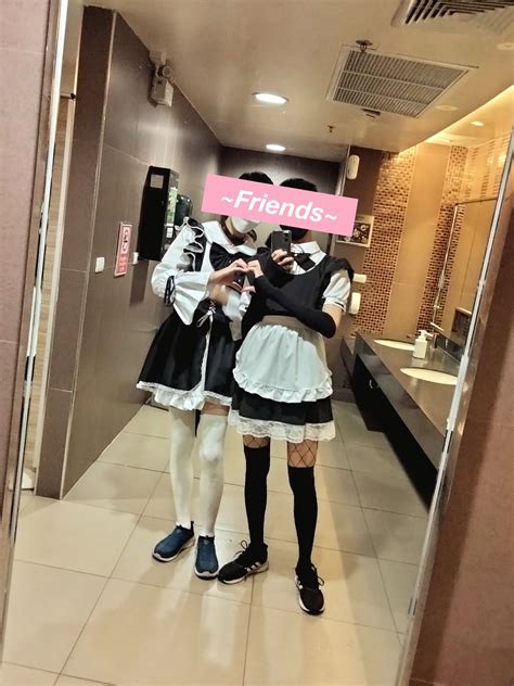 anyone wanna join our maid cafe? : r/femboy