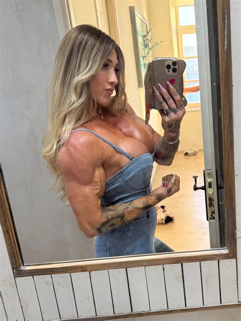 Kristina Parks (tina_trapqueen)