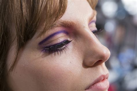 Violet Makeup Is Absolutely Everywhere Right Now - Fashionista