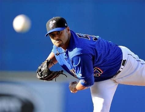 Mets' Johan Santana taking small steps toward returning to mound - nj.com