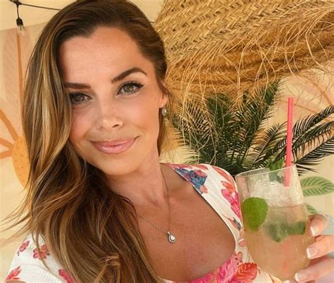 Dramatischer Absturz: Ex-Playboy-Model lebt in einem Zelt | Express