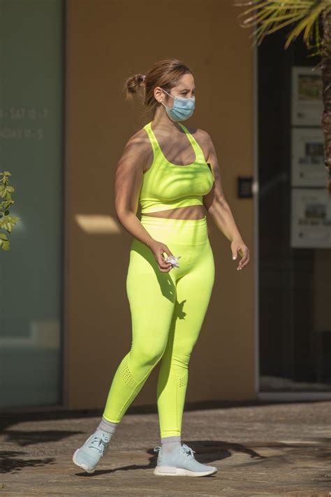 CATHERINE PAIZ in Tights Out in Calabasas 01/21/2021 – HawtCelebs