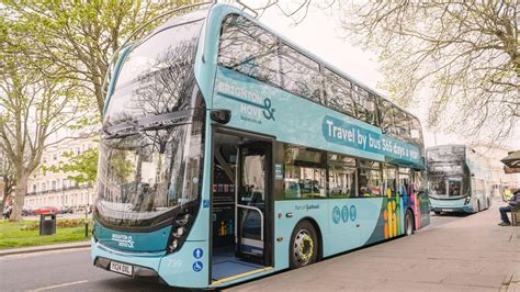 Work begins on new Brighton bus lane on busy seafront road - BBC News
