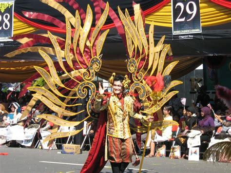 jember fashion carnival | Carnival, Performance art, Evil girl