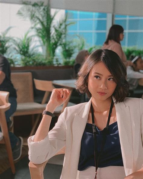 Shindy Huang - Biodata, Profil, Fakta, Umur, Agama, Pacar, Film