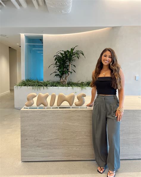 Alaina Rose LLC☺︎︎ | Pittsburgh Content Creator (@alaina_wodarek