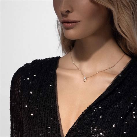 Fiery Diamond Necklace in Pink Gold | Messika 13239-PG