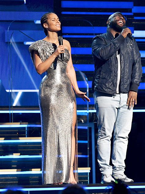 Alicia Keys At Grammys 2020: Silver Sequin Gown – Hollywood Life