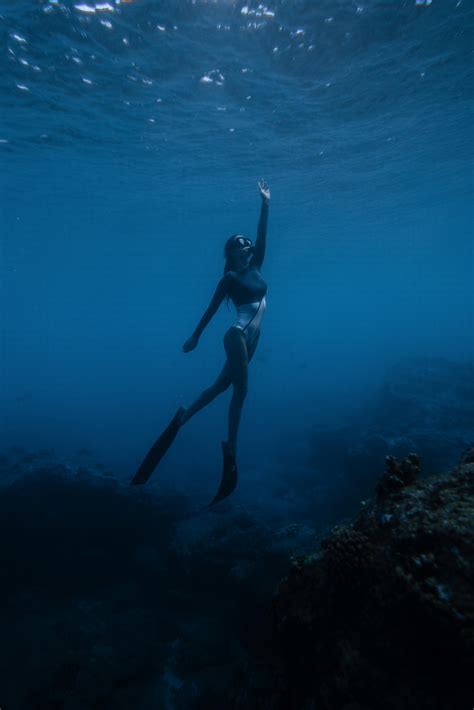 Naked Scuba Diving Photos, Download The BEST Free Naked Scuba Diving
