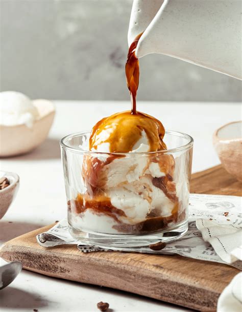 Homemade Affogato (Italian Coffee Dessert!) - All We Eat