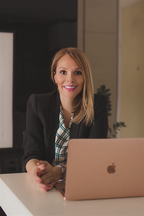 Milica Branković, segment menadžer OTP banka - JollyWoman | JollyWoman