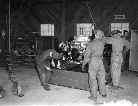 Free picture: men, employed, workshop, work, engine, turbine