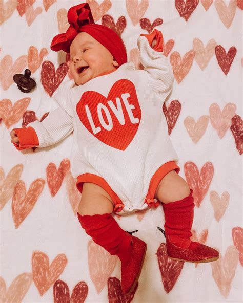Valentines baby picture | Valentine baby pictures, Valentine picture ...