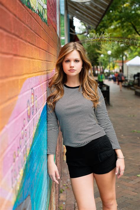 Gorgeous Iowa High School Senior Model - Ivy Towler Photography