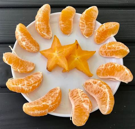 Mandarin Orange With Star Fruit - 107 Calories