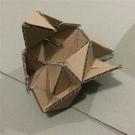 eksplorasi  teselasi kardus kardus